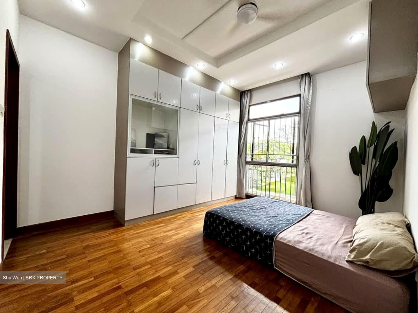 Seletaris (D27), Condominium #556464491